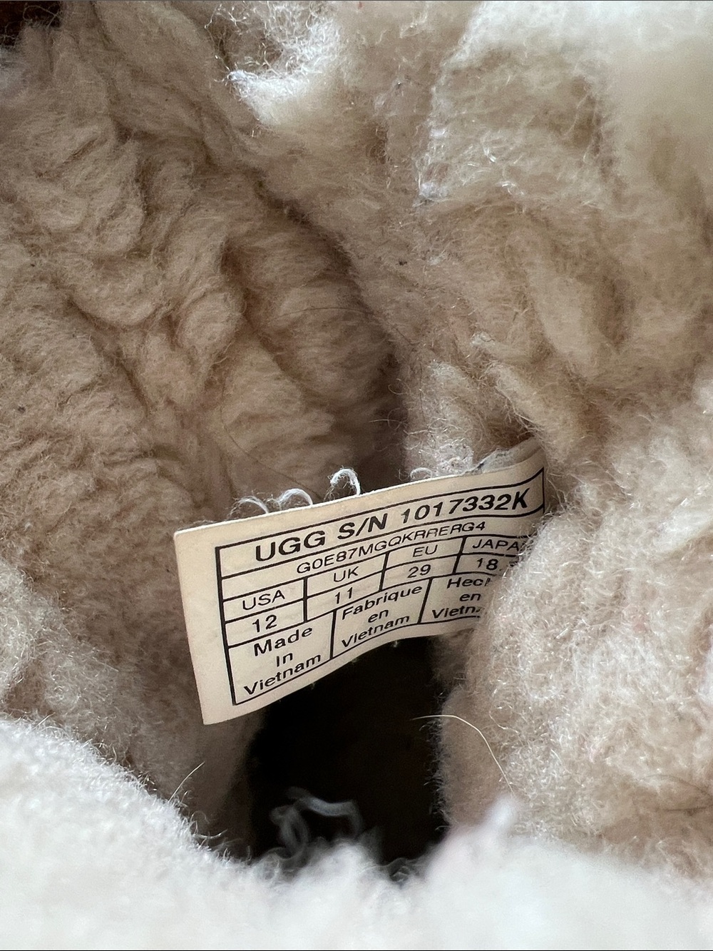 UGG Boots - Picture 5 of 6